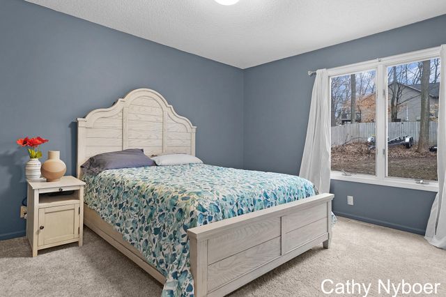 13478 Lakeshore Avenue, Grand Haven Twp, MI 49417