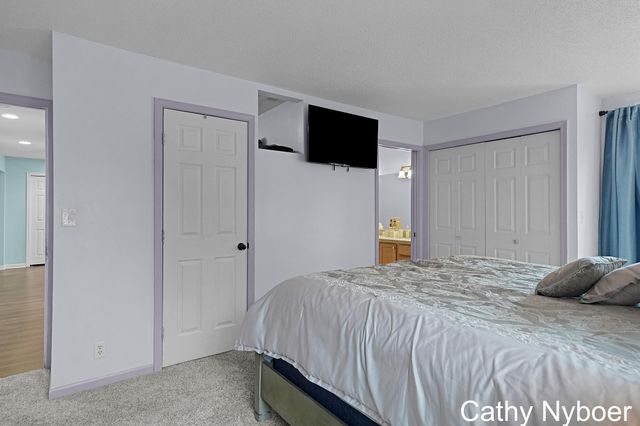 13478 Lakeshore Avenue, Grand Haven Twp, MI 49417