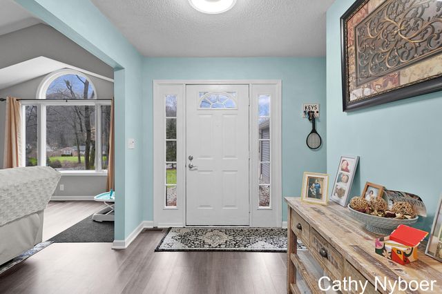 13478 Lakeshore Avenue, Grand Haven Twp, MI 49417