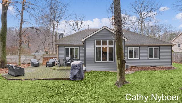 13478 Lakeshore Avenue, Grand Haven Twp, MI 49417