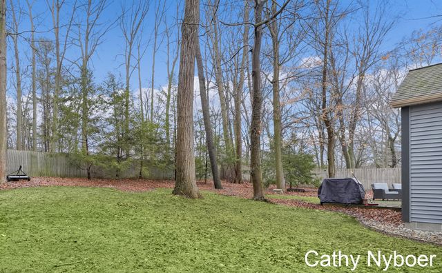 13478 Lakeshore Avenue, Grand Haven Twp, MI 49417