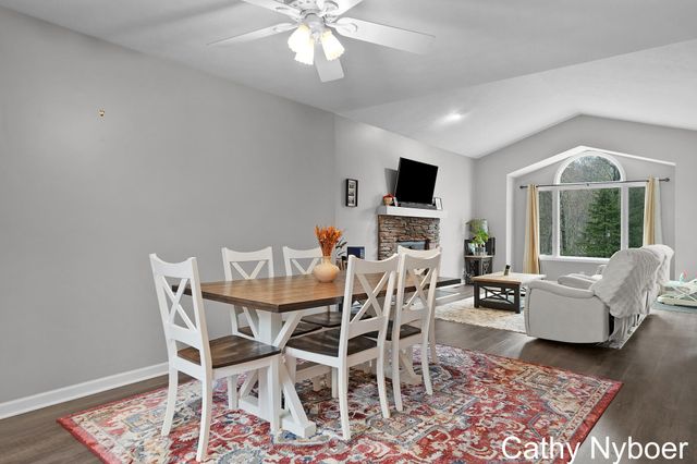 13478 Lakeshore Avenue, Grand Haven Twp, MI 49417