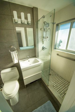 917 NE 18th Street, Fort Lauderdale, FL 33305