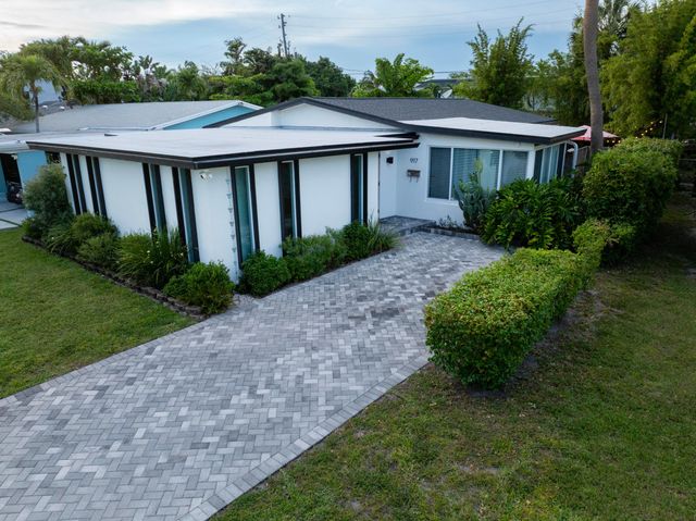 917 NE 18th Street, Fort Lauderdale, FL 33305