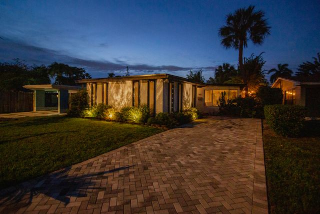 917 NE 18th Street, Fort Lauderdale, FL 33305