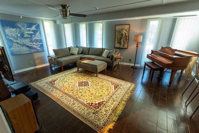 917 NE 18th Street, Fort Lauderdale, FL 33305
