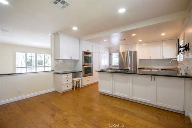 6262 Heil Avenue, Huntington Beach, CA 92647