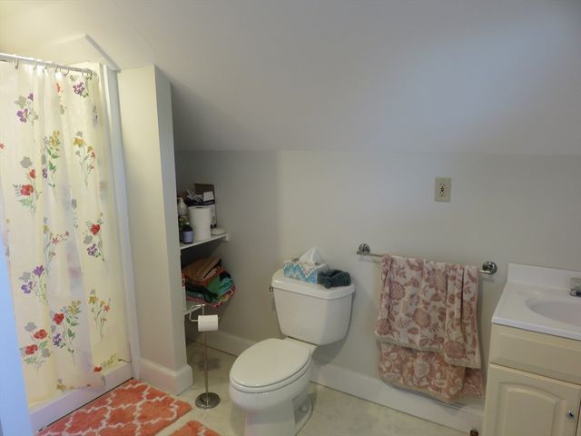 105 Plympton St. 2, Waltham, MA 02451