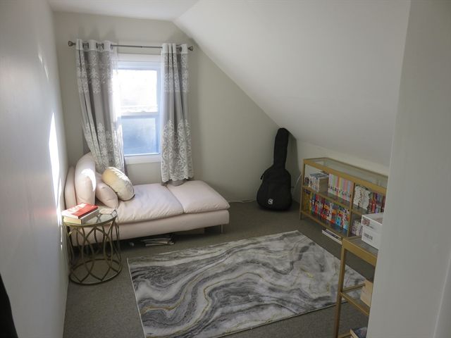 105 Plympton St. 2, Waltham, MA 02451