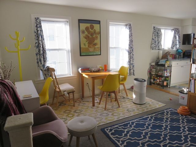 105 Plympton St. 2, Waltham, MA 02451