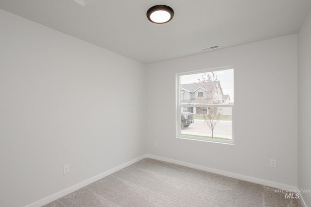 8202 E Cool River Loop, Nampa, ID 83687