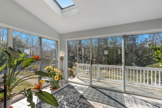 17 Claus Way, Barnstable, MA 02648