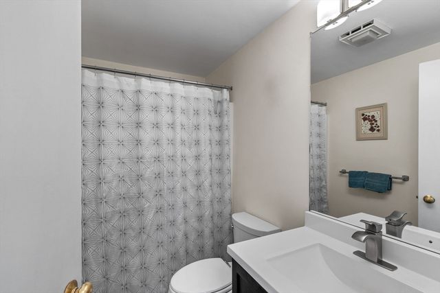 17 Claus Way, Barnstable, MA 02648