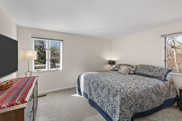 17 Claus Way, Barnstable, MA 02648