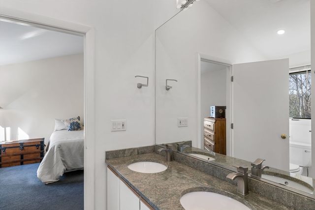 17 Claus Way, Barnstable, MA 02648