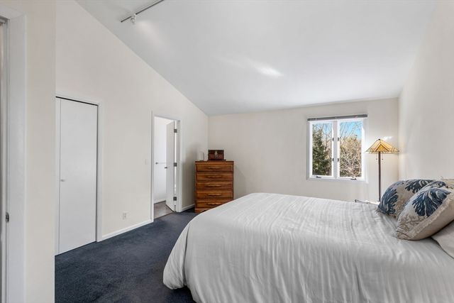 17 Claus Way, Barnstable, MA 02648