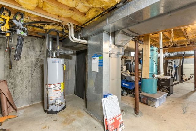 17 Claus Way, Barnstable, MA 02648