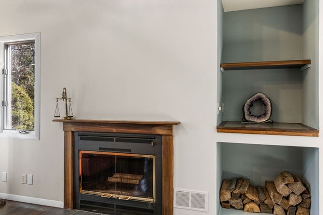 17 Claus Way, Barnstable, MA 02648