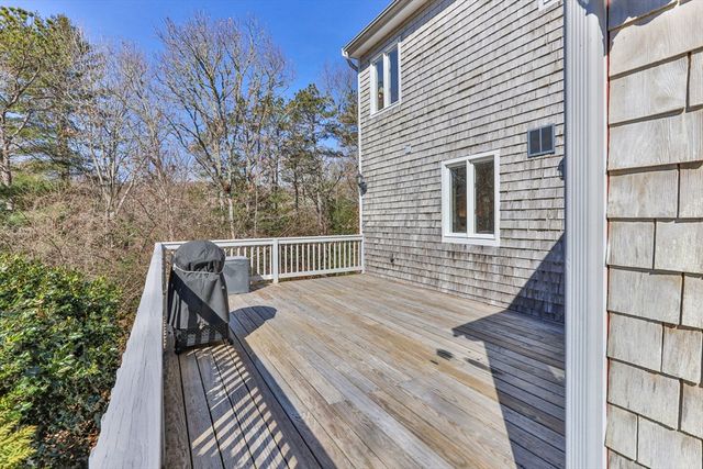 17 Claus Way, Barnstable, MA 02648