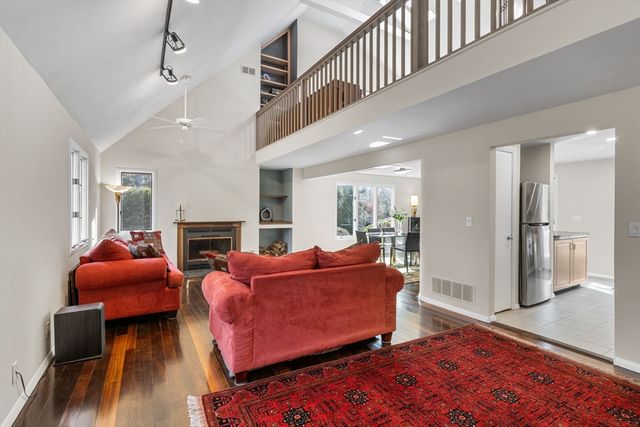 17 Claus Way, Barnstable, MA 02648