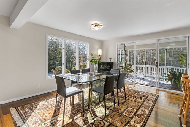 17 Claus Way, Barnstable, MA 02648