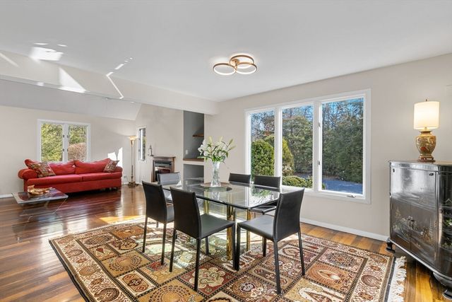 17 Claus Way, Barnstable, MA 02648