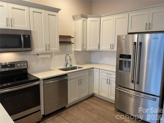 935 Mcalway Road 303, Charlotte, NC 28211