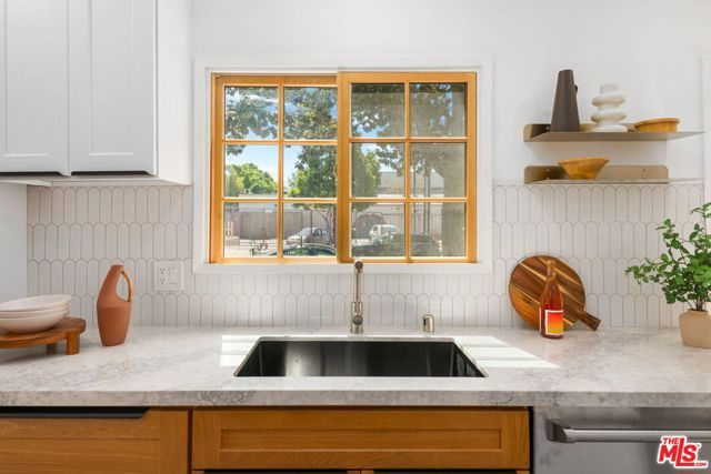 617 Micheltorena Street, Los Angeles, CA 90026