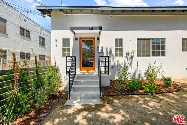 617 Micheltorena Street, Los Angeles, CA 90026