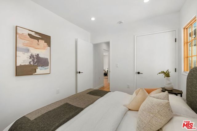 617 Micheltorena Street, Los Angeles, CA 90026