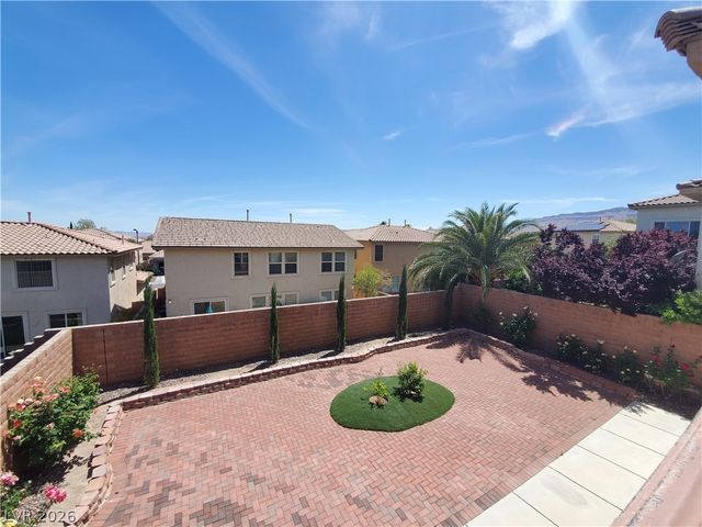 11077 Crystal Crest Court, Las Vegas, NV 89135