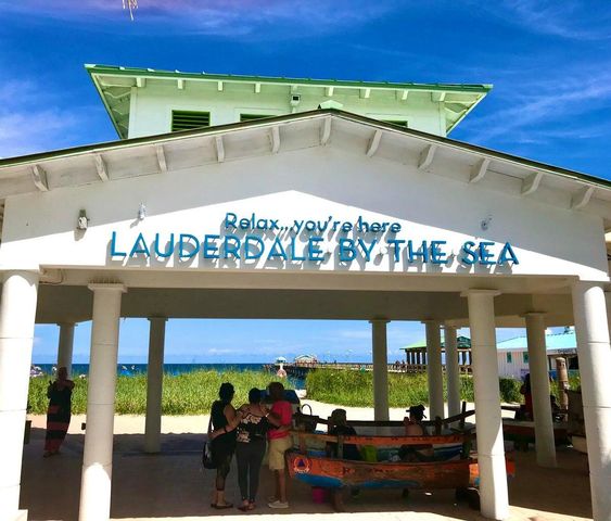 1530 S Ocean Boulevard 303, Lauderdale By The Sea, FL 33062