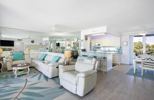 1530 S Ocean Boulevard 303, Lauderdale By The Sea, FL 33062