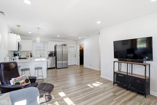 2032 W 63rd Street, Indianapolis, IN 46260