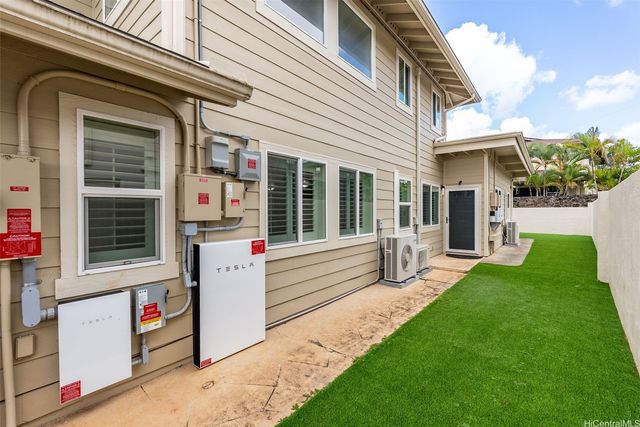 95-1254 Ahoka Street, Mililani, HI 96789