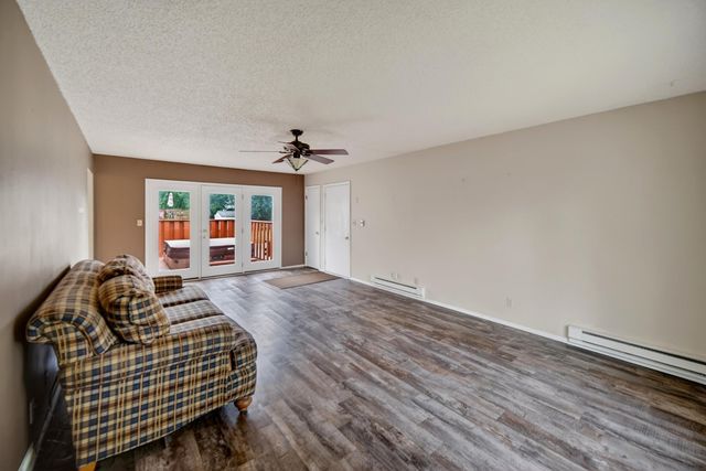1509 Cantebury Circle, Grundy Center, IA 50638