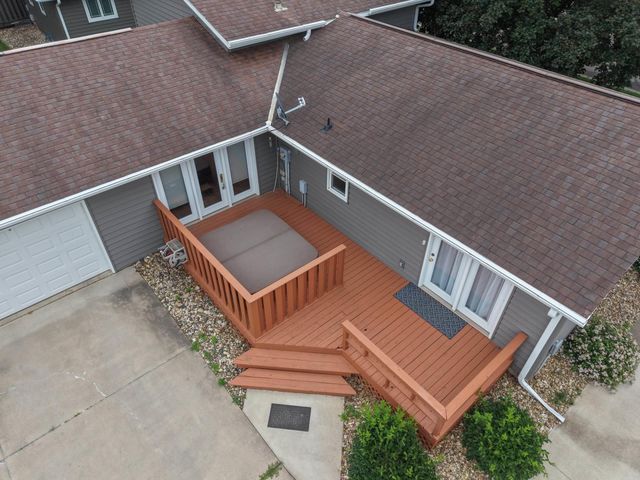 1509 Cantebury Circle, Grundy Center, IA 50638