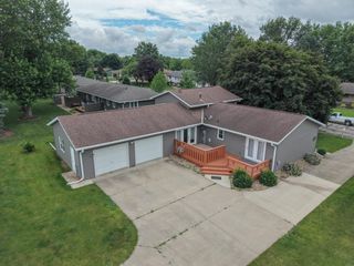 1509 Cantebury Circle, Grundy Center, IA 50638