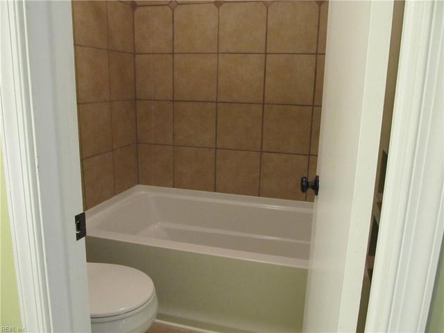 4650 Genoa CIR, Virginia Beach, VA 23462