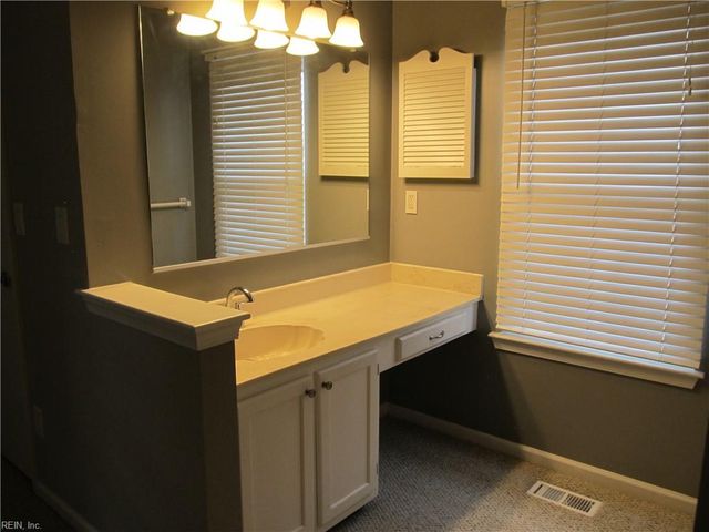 4650 Genoa CIR, Virginia Beach, VA 23462