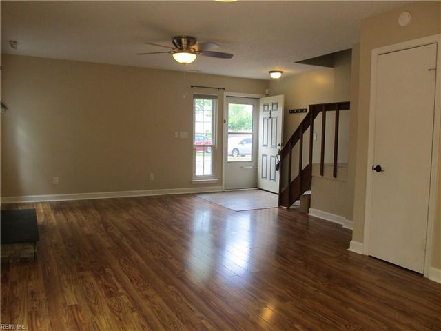 4650 Genoa CIR, Virginia Beach, VA 23462