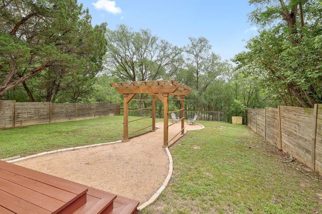 7609 Crystalbrook DR W, Austin, TX 78724