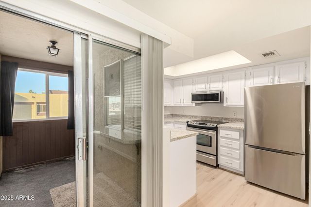 461 W HOLMES Avenue 342, Mesa, AZ 85210