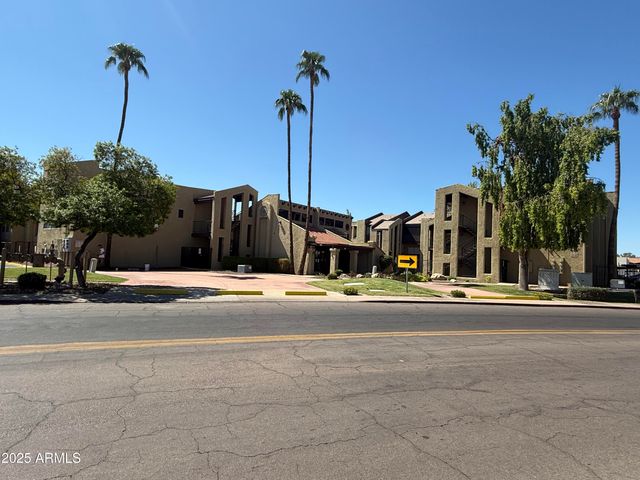 461 W HOLMES Avenue 342, Mesa, AZ 85210