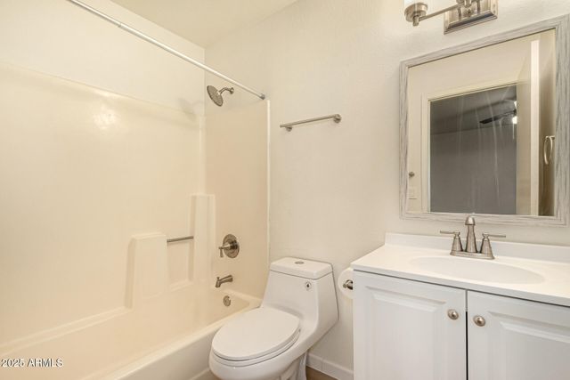 461 W HOLMES Avenue 342, Mesa, AZ 85210