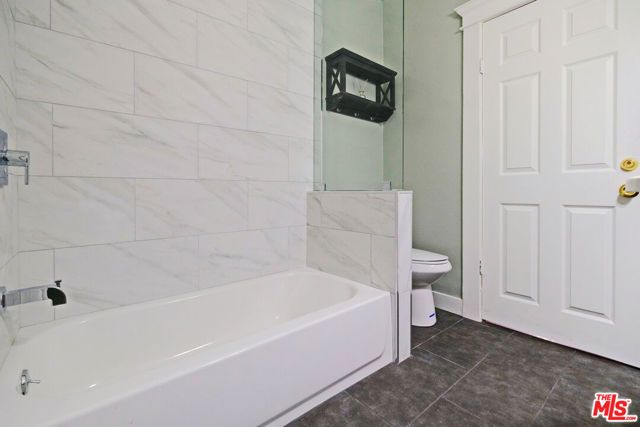 1616 W 24th Street, Los Angeles, CA 90007