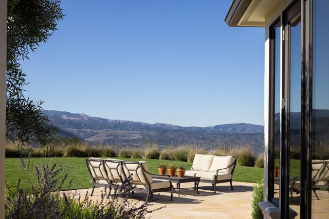 27350 Upper Forty Drive, Carmel Valley, CA 93924