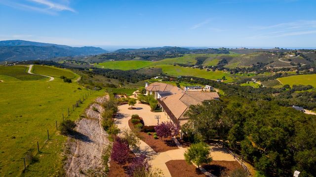 27350 Upper Forty Drive, Carmel Valley, CA 93924