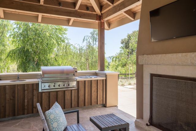 27350 Upper Forty Drive, Carmel Valley, CA 93924