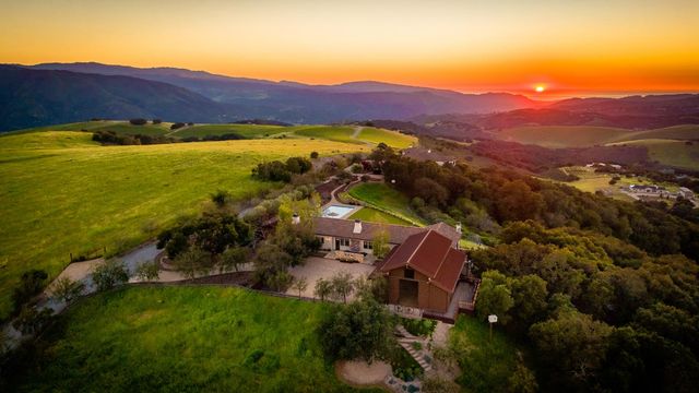 27350 Upper Forty Drive, Carmel Valley, CA 93924